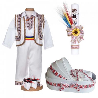Pachet traditional baieti trusou botez landou cu lumanare inclusa si costum popular Denikos® C9290 NIK5540