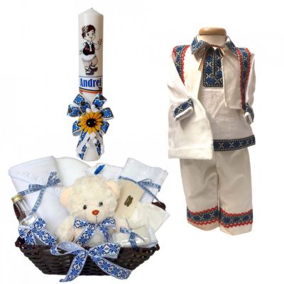 Set botez traditional baietel trusou botez cu lumanare personalizata si costum traditional Denikos® 739 NIK5168