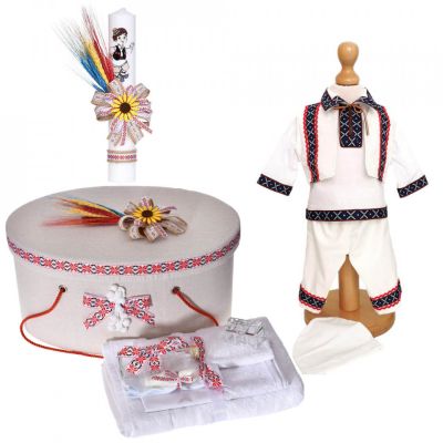 Pachet national trusou botez cu lumanare si cutie trusou Denikos C9094 cu costum traditional Baiat - NIK5467