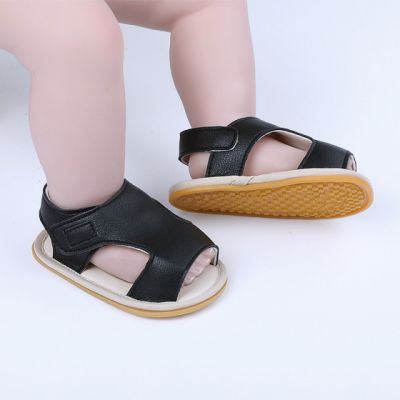 Sandalute negre cu arici pentru baietei MBd9642-2-SA6