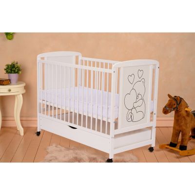 Qmini - Patut din lemn Timmi Heart 120x60 cm, Cu sertar, Cu roti, Din lemn de pin, MDF, Somiera reglabila, Alb + Saltea 12 cm BYNQMTIMH12CM02AL