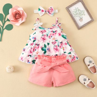 Costumas cu bluzita cu volane si pantalonasi scurti roz MBRZ020-1-DE