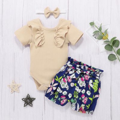 Costumas cu body crem si pantaloni scurti cu desene colorate MD02-102-de4