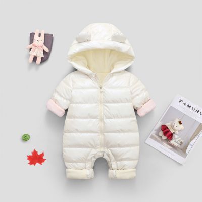 Combinezon alb sidefat din fas pentru bebelusi MBTLYR01-1