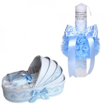 Lumanare botez cu mesaj plus trusou botez in cutie landou pentru Baiat cu decor dantela bleu lata Denikos® C1062 NKO5740