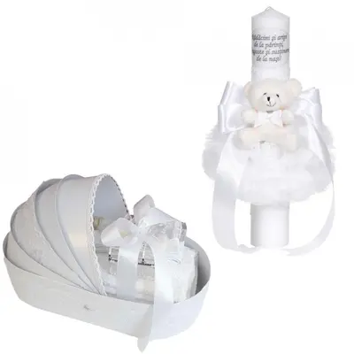 Set lumanare botez cu mesaj si ursulet Denikos&reg; C1077 si trusou botez in landou Unisex cu dantela Alba lata NKO5755