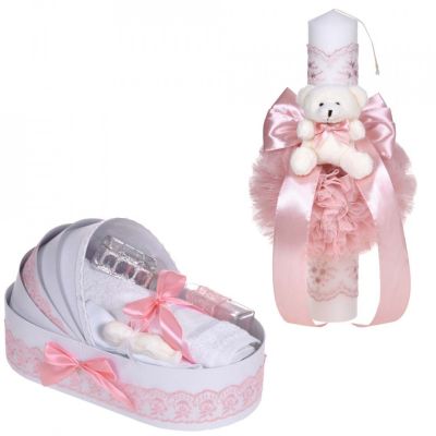 Set lumanare botez Fetita si trusou botez in landou Denikos® C1107 cu dantela roz pudra ingusta NKO5785