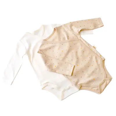 Set 2 body-uri cu maneca lunga petreceute bebe unisex -100% bumbac organic - Crem cu buline, Baby Cosy (Marime: 6-9 luni) JEMBC-CSY5757-6