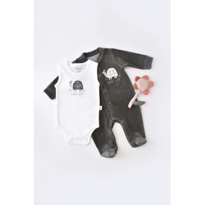 Set Broscuta cu salopeta si body din 80%bumbac organic si 20% poliester - Antracit, Baby Cosy (Marime: 6-9 luni) JEMBC-CSYK6020-6