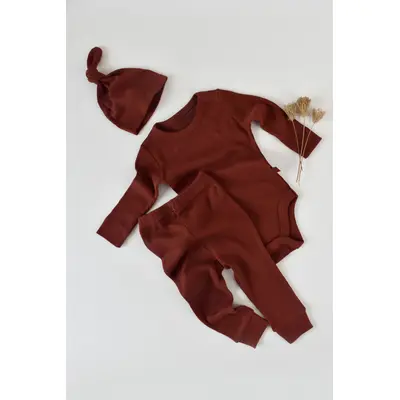 Set 3 piese: body cu maneca lunga, panataloni lungi si caciulita din bumbac organic si modal - Caramiziu, Baby Cosy (Marime: 18-24 Luni) JEMBC-CSYM22501-18