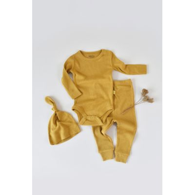 Set 3 piese: body cu maneca lunga, panataloni lungi si caciulita din bumbac organic si modal - Sofran, Baby Cosy (Marime: 6-9 luni) JEMBC-CSYM22505-6
