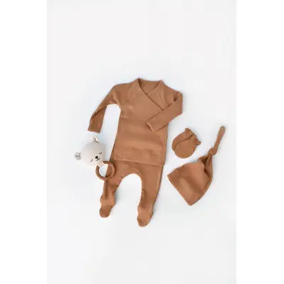 Set 4 piese: bluza, pantaloni, caciulita si manusi din bumbac organic si modal - Maro, Baby Cosy (Marime: 6-9 luni) JEMBC-CSYM24506-6