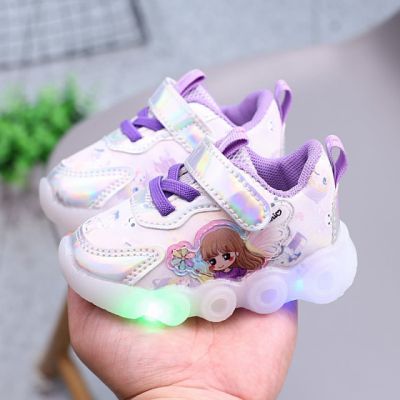 Adidasi pentru fetite - papusica (marime disponibila: marimea 22) lia703-2-p31.marimea 22