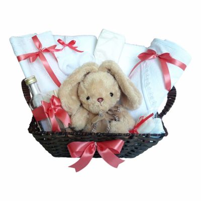Cos cadou trusou botez, Iepuras, decor Corai, 12 piese, Denikos® 652 NKO3070