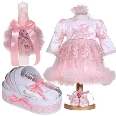 Set rochita botez cu volanas Fete 3 piese cu trusou botez si lumanare decor dantela roz Denikos&reg; C1148 NKO5909