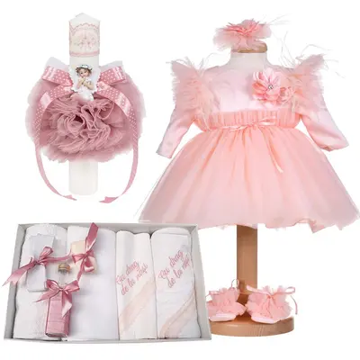 Pachet rochita 3 piese cu trusou botez cu mesaj si lumanare pentru fetite decor roz pudra nuanta deschisa Denikos&reg; C1176 NKO5937