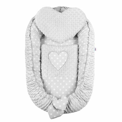 Set 3 piese Luxury, Baby Nest cu doua fete, Cu paturica si pernuta in forma de inima, New Baby, Minky Heart Grey BYN39072