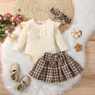 Costumas cu body ivoire si fustita in carouri (marime disponibila: 3-6 luni (marimea 18 incaltaminte)) mb567-1-de3.3-6 luni (marimea 18 incaltaminte)