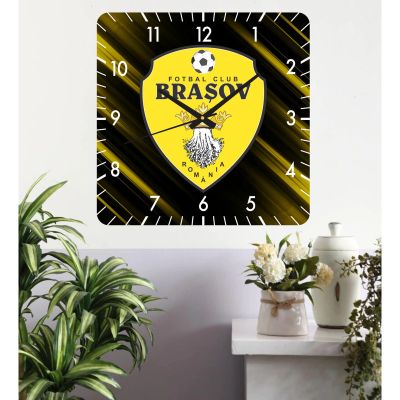 Ceas de perete fc brasov -galben-40x40 cm-plastic-patrat