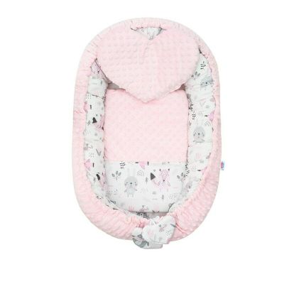 Set 3 piese Luxury, Baby Nest cu doua fete, Cu paturica si pernuta in forma de inima, New Baby, Minky Bears Pink BYN42979
