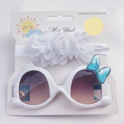 Set alb bentita si ochelari de soare - Little daisy MBJ0061