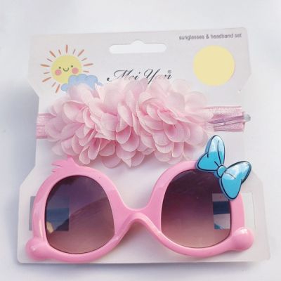 Set roz bentita si ochelari de soare - Little daisy MBJ0061-2