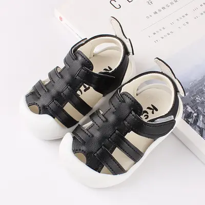 Sandalute negre cu urechiuse la spate MD1818-2