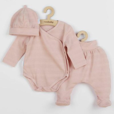 Set 3 piese, New Baby, Include body cu maneca lunga, pantalonasi cu botosei, caciulita, Marime 62, Din bumbac 100%, I am Pink BYN49087