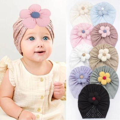 Caciulita tip turban cu model ajurat si floare aplicata mdj0034-cd