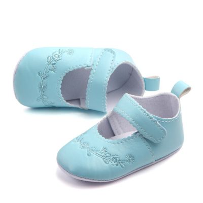 Pantofiori bleu cu broderii florale chd0133-4-va12