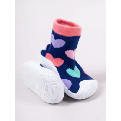 Mocasini pentru copii cu talpă antiderapantă &ndash; model cu inimioare colorate obg-0004c