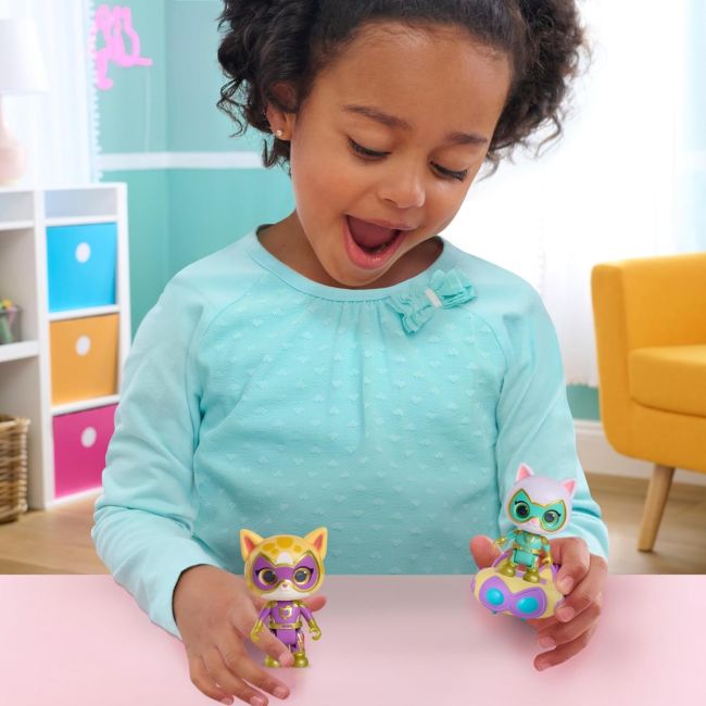 SuperKitties - Set de joaca cu 2 figurine si accesorii, diverse modele BKF67030