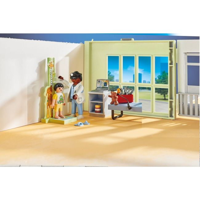 Playmobil - Pediatru cu copil si ursulet ARTPM71619
