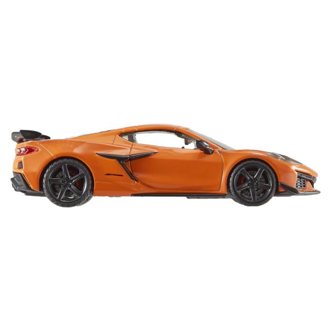 HOT WHEELS PREMIUM REAL RIDERS MASINUTA METALICA 23 CORVETTE Z06 SCARA 1:43 VIVMTHMD41_HWT05