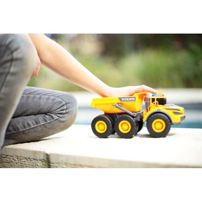 DICKIE BASCULANTA VOLVO ARTICULAT CU SUNETE SI LUMINI 23CM VIV203723007
