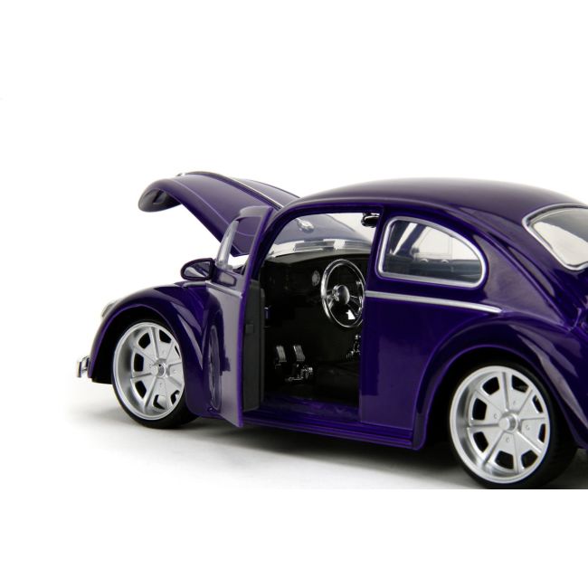JADA WEDNESDAY SET MASINUTA METALICA VOLKSWAGEN BEETLE 1:24 SI FIGURINA METALICA WEDNESDAY 7CM VIV253255076
