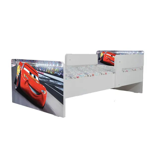 Pat Copii 2-16 ani Cars 2 Cu Paravane Dubla Protectie si Cu Saltea SafeNest 180x80 Cm Ptv7005