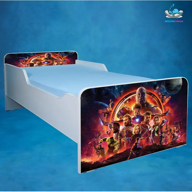 Pat pentru baieti 2-8 ani Avengers, cu saltea inclusa de 140x70 Cm Ptv3532