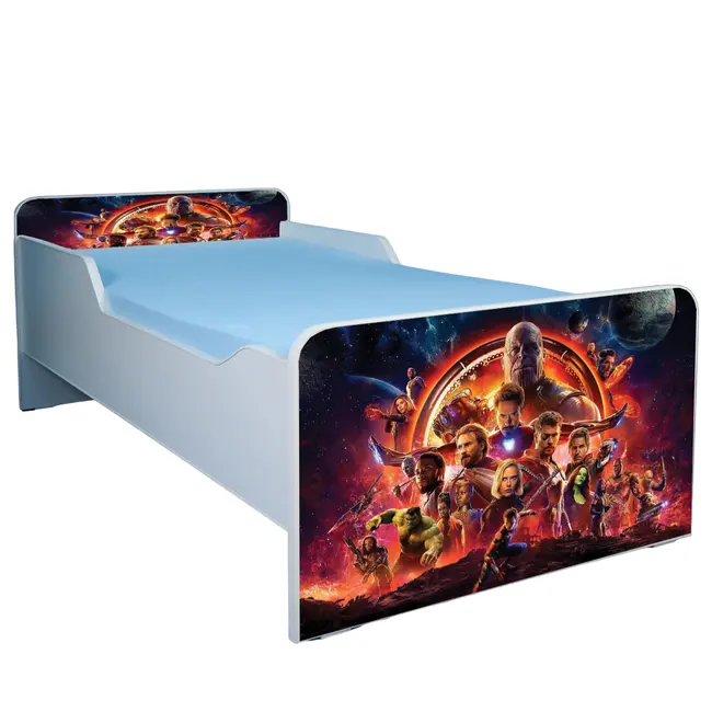 Pat pentru baieti 2-16 ani Avengers, model cu saltea de 180x80 Cm Ptv3538