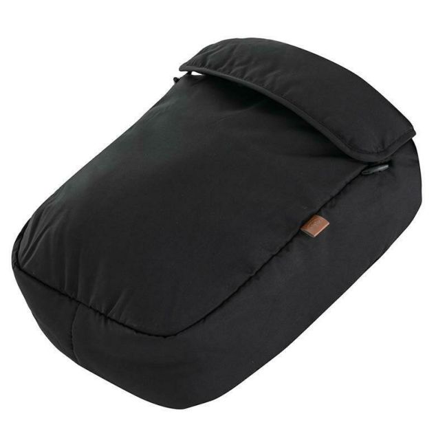 Husa pentru picioare, Petite&Mars, Compatibil cu modelele de carucior Street, Street+, Royal si Move, Calduros si confortabil, Din lana, 59x37x12 cm, Black BYN900398