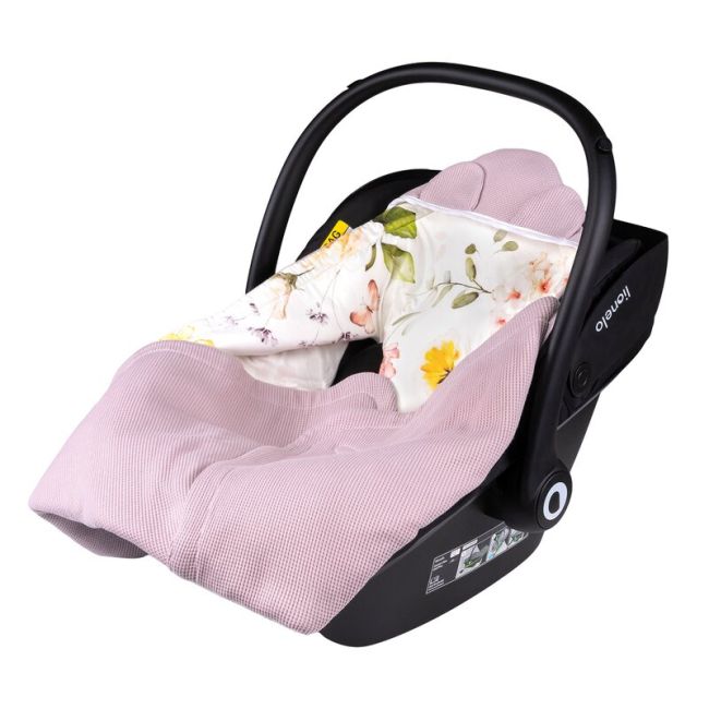 Paturica de infasat, Lionelo, Pentru scoica auto, carucior si landou, Cu multiple utilizari, Cu inchidere arici velcro, Dimensiune 90x90 cm, Din bumbac, TOG 2.5, 12-18 luni, Roz BYNLO-TRAVEL_SWADDLE_BLANKET_PINK_FLOWER