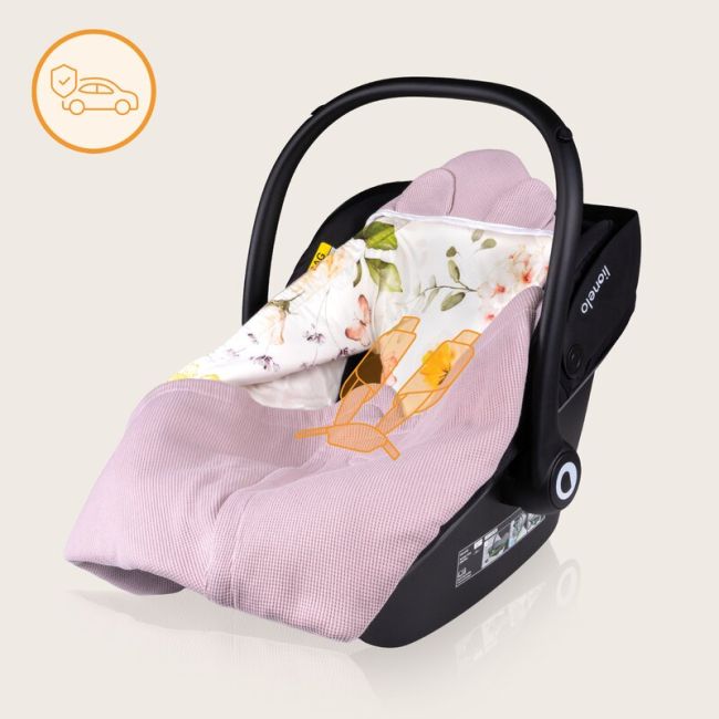 Paturica de infasat, Lionelo, Pentru scoica auto, carucior si landou, Cu multiple utilizari, Cu inchidere arici velcro, Dimensiune 90x90 cm, Din bumbac, TOG 2.5, 12-18 luni, Roz BYNLO-TRAVEL_SWADDLE_BLANKET_PINK_FLOWER