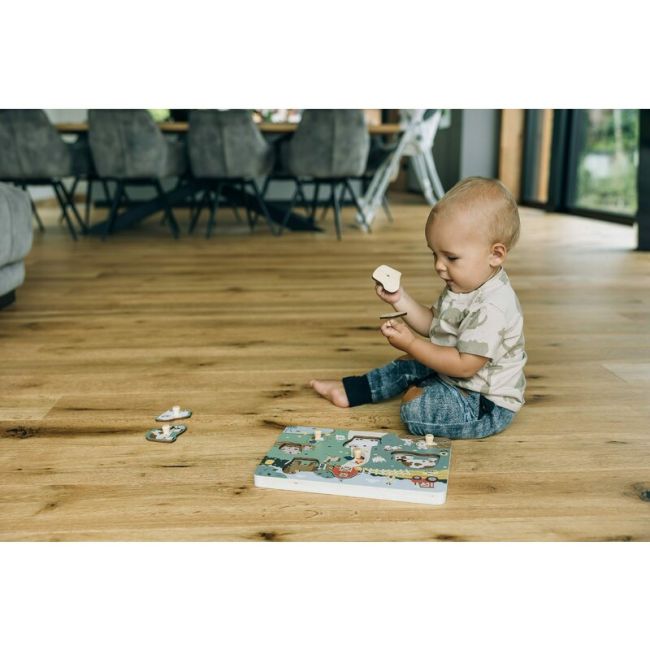 Puzzle din lemn, Free2Play, Cu animalute de la ferma, Cu sunete, Cu maner, Stimuleaza simturile, invatarea prin joc si imaginatia, 29,8 x 21,2 x 3,8 cm, Farm BYN85079