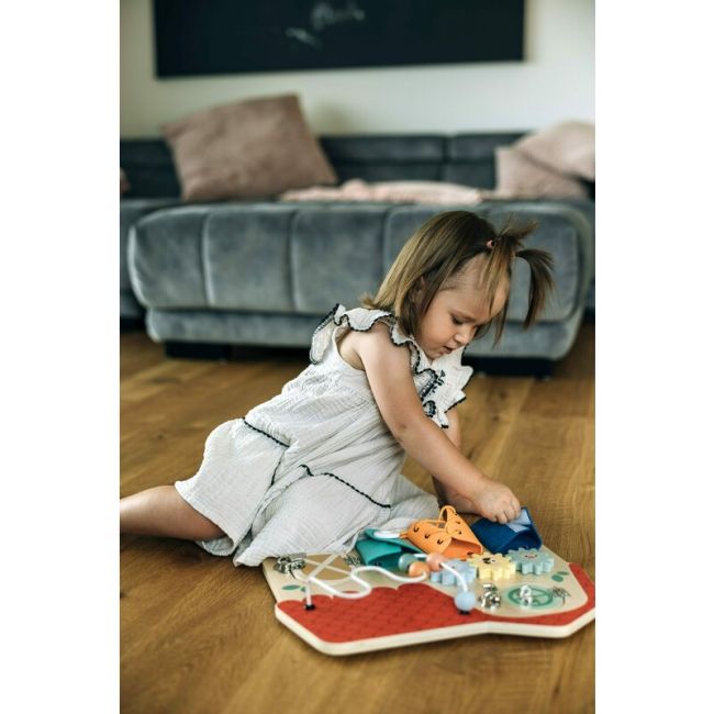 Tablita cu activitati, Free2Play, Din lemn, Cu elemente interactive, Dezvolta coordonarea mana-ochi, 40x30x6,5 cm, 18 luni+, Multicolor BYN85116