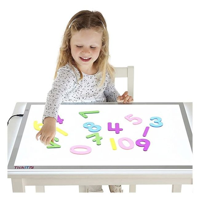 Set 14 numere translucide curcubeu pentru tablete si mese luminoase tik72421