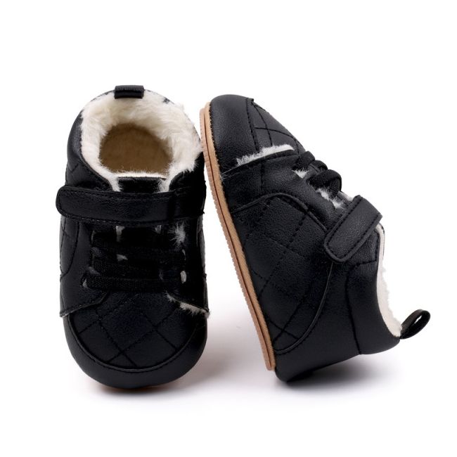 Pantofiori bebelusi negri, cu captuseala pufoasa si design matlasat ambmb3164-2-p29
