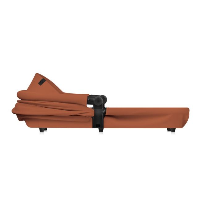 Carucior 2 in 1, Lionelo, Mika Plus, Cadru din aluminiu, Cu landou intarit si salteluta moale, Reversibil, Cu sistem de ventilatie 3D, Cu accesorii, Pana la 22 kg, Conform cu EN1888-1 EN1888-2, EN1466, Maro BYNLO-MIKA_PLUS_2IN1_BROWN_RUST