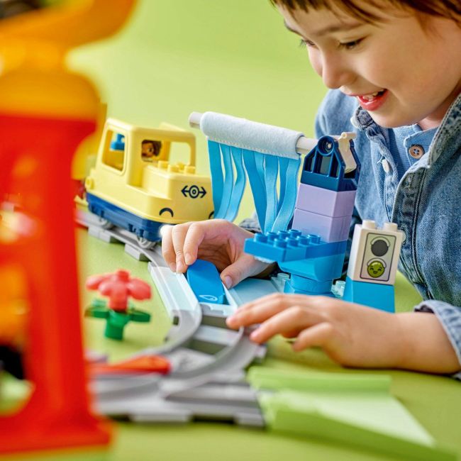 LEGO DUPLO TREN COMUNITAR INTERACTIV 10428 VIVLEGO10428