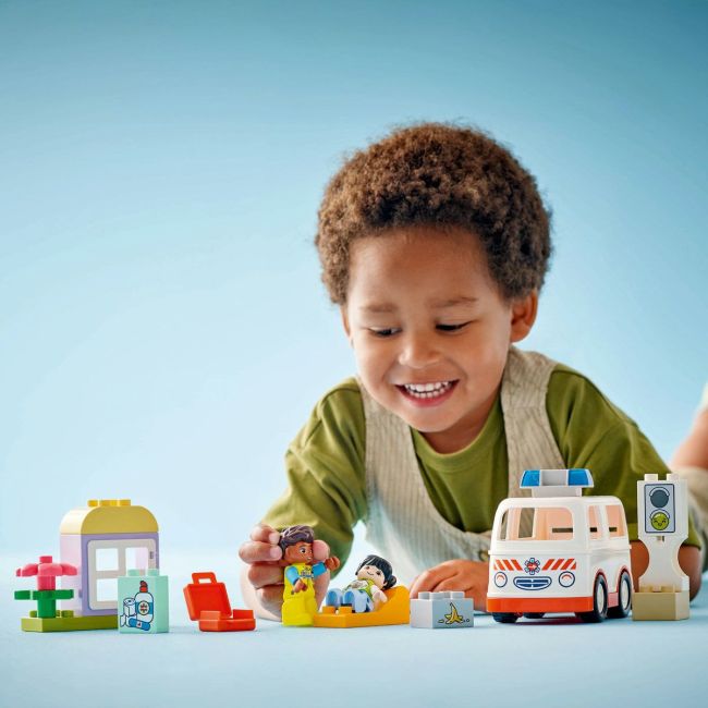 LEGO DUPLO AMBULANTA SI SOFER 10447 VIVLEGO10447