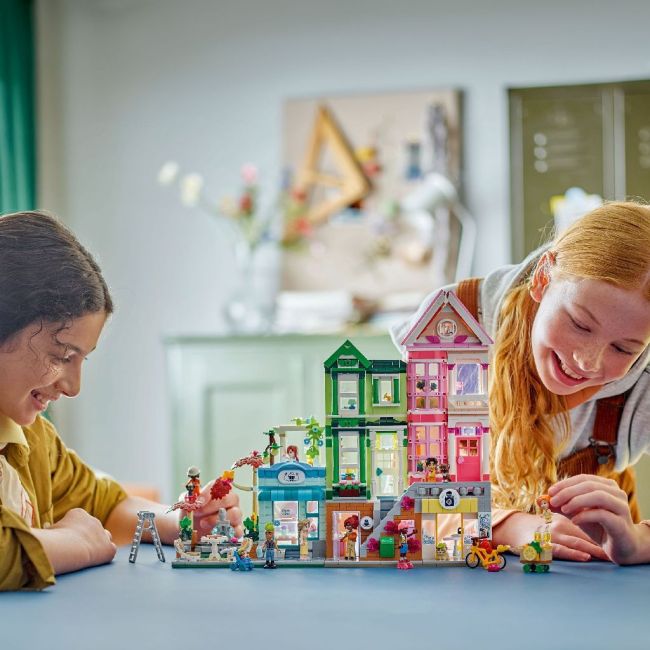 LEGO FRIENDS APARTAMENTE SI MAGAZINE ÎN ORASUL HEARTLAKE 42670 VIVLEGO42670